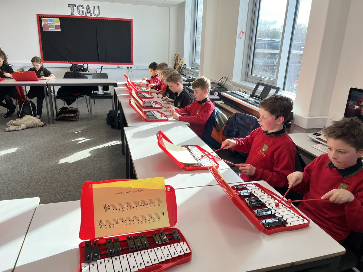 Adran Gerdd Ysgol Llanhari tweet media