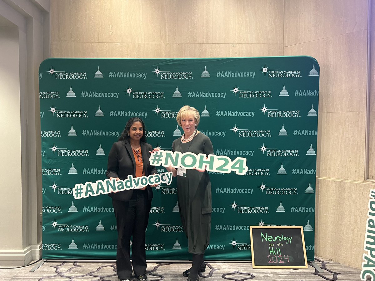 At #NOH24 with team Texas and also a @UTHSANeurology pic with @CarlayneJackson @AANmember @davidevanstx @Eddie_Patton_MD @UnivHealthSA #aanpalf #aanadvocacy We have a big team!