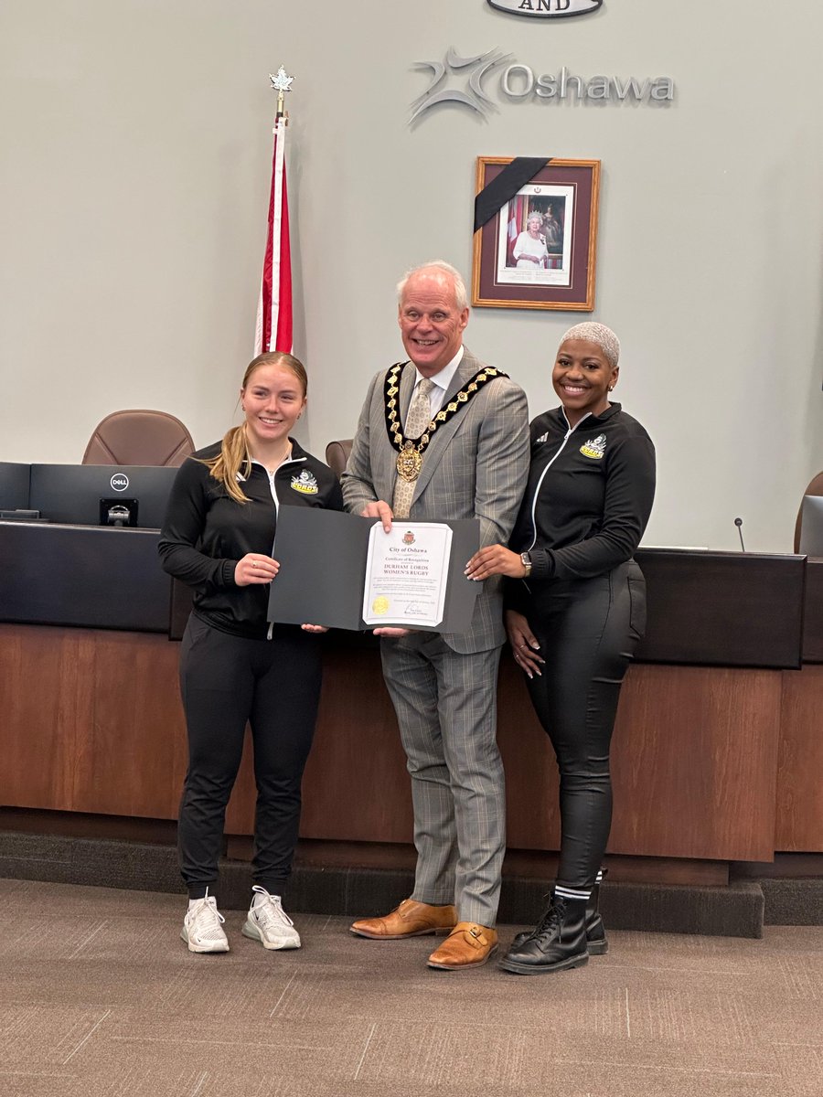 Congrats to the @DurhamCollege Women's Rugby team for an undefeated season & winning the Ontario Colleges Athletic Association Championship.

Today, Mayor Carter & City Council presented the team with a certificate of recognition. 

Go Lords!

#OurOshawa #DurhamCollege