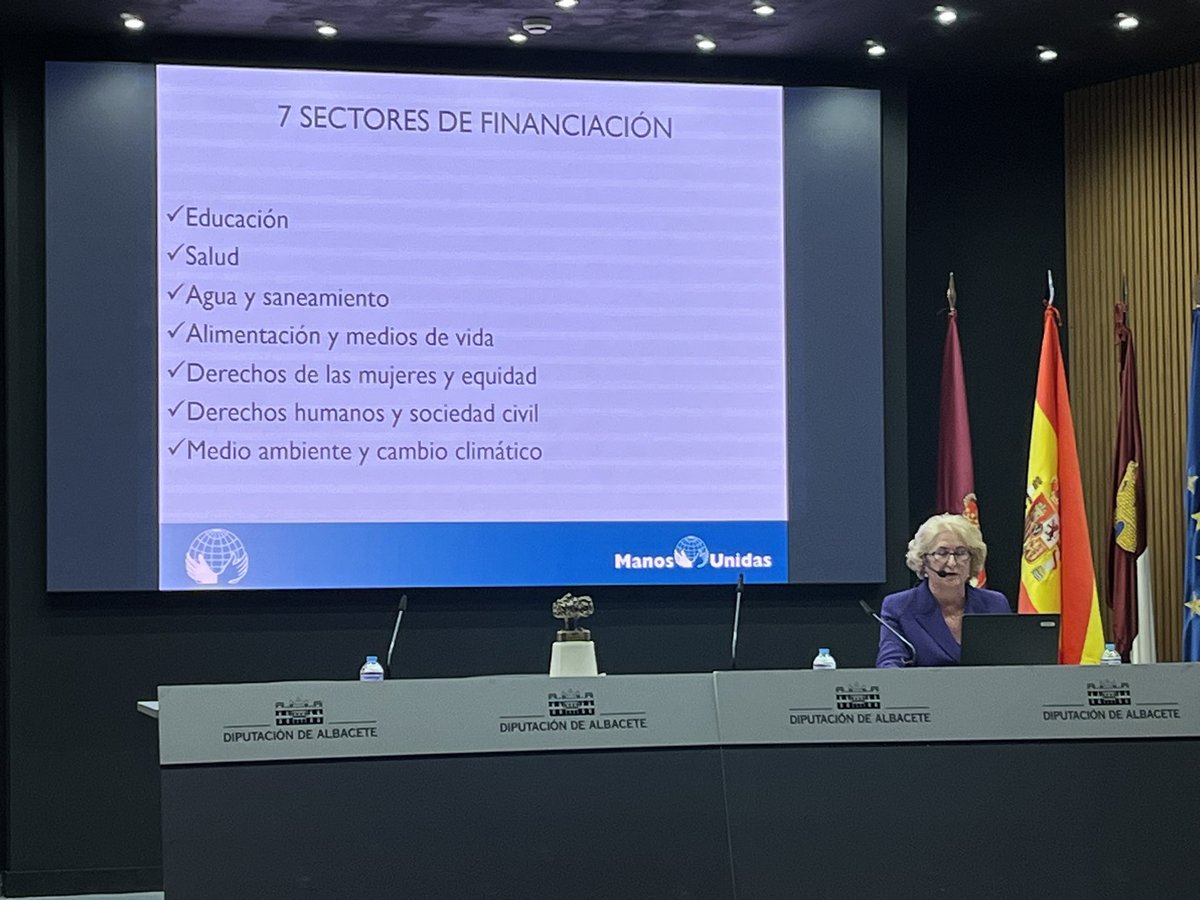 En las lineas de financiación de #ManosUnidas destaca su lucha por el cumplimiento de los #ODS.

 Celia Monteagudo García, Delegada de <a href="/ManosUnidasONGD/">Manos Unidas ONGD</a> #Albacete nos lo cuenta hoy en la <a href="/dipualba/">Diputación de Albacete</a>