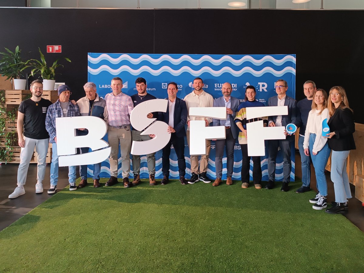 Rueda de prensa presentación del <a href="/bilbaosurf/">𝗟𝗞 𝗕𝗜𝗟𝗕𝗢 𝗦𝗨𝗥𝗙 𝗙𝗜𝗟𝗠 𝗙𝗘𝗦𝗧𝗜𝗩𝗔𝗟</a> 2024 en la sede de <a href="/euskaltelebista/">ETB</a> 

Comienza el día 28 y, entre cine sobre #surf y actividades paralelas, hay programación de lo más variada hasta el 3 de marzo.

Entrevista en <a href="/radioeuskadi/">Radio Euskadi</a> 

#cultura #Bilbao #Getxo