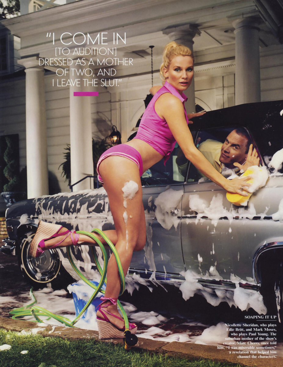 lohanisgod's tweet photo. the cast of ‘desperate housewives’ for vanity fair, 2005 https://t.co/4MYVLVqvpU