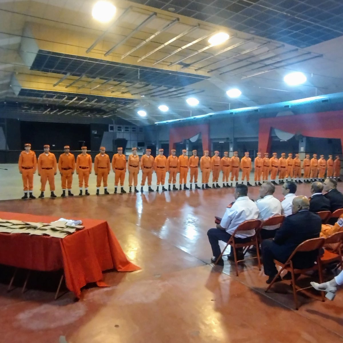fbvpcba's tweet photo. ⏩El Director del Centro de Capacitación y Programación representó a nuestra Federación en el 🔶Acto de Colación de #BN1 👩‍🚒👨‍🚒del Anexo Educativo #Regional1
⏩La info en 👇
https://t.co/UrdeUwiAIX https://t.co/xSK3rSUniR