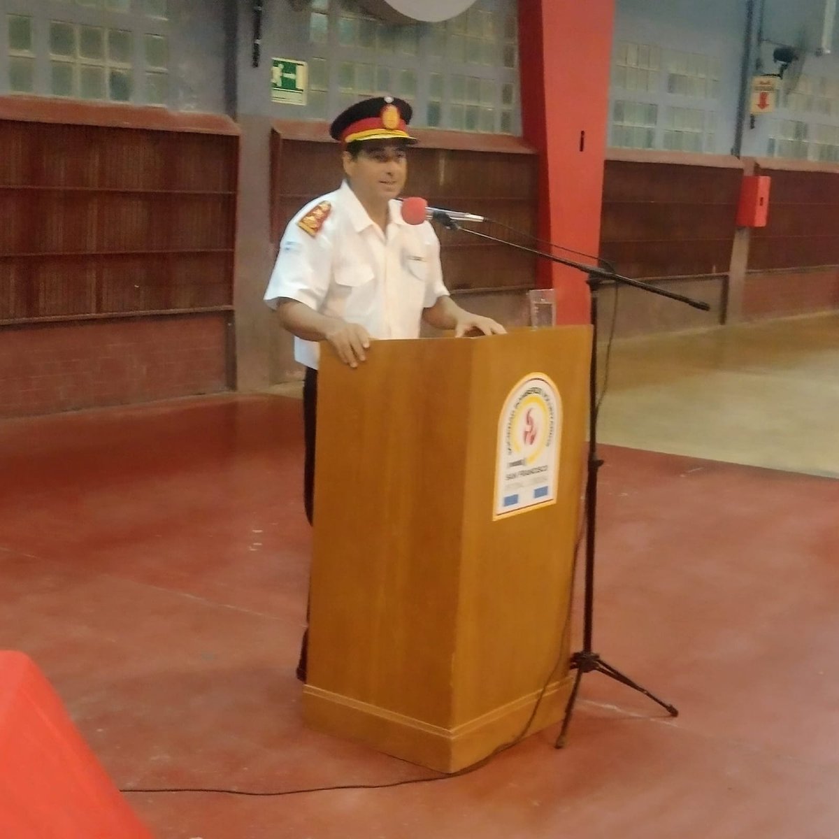 fbvpcba's tweet photo. ⏩El Director del Centro de Capacitación y Programación representó a nuestra Federación en el 🔶Acto de Colación de #BN1 👩‍🚒👨‍🚒del Anexo Educativo #Regional1
⏩La info en 👇
https://t.co/UrdeUwiAIX https://t.co/xSK3rSUniR