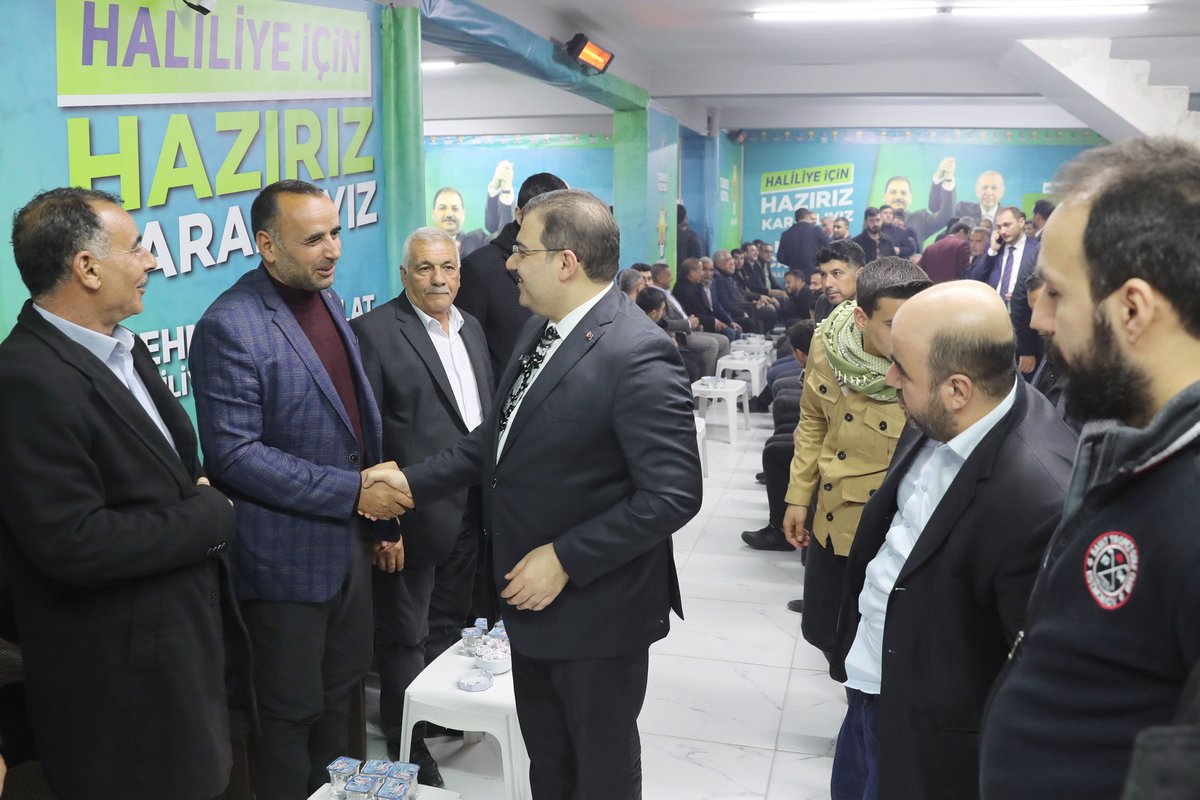 mcanpolatnet's tweet photo. Seçim İrtibat Ofisimizdeyiz.

AK Parti Haliliye İlçe Başkanımız Sn. Mustafa Bağmancı ile birlikte seçim irtibat büromuzdaki kıymetli vatandaşlarımızla hasbihal ettik.

Haliliye Hazır; Haliliye Kararlı.

@mbagmanci63 https://t.co/thbElUum4S