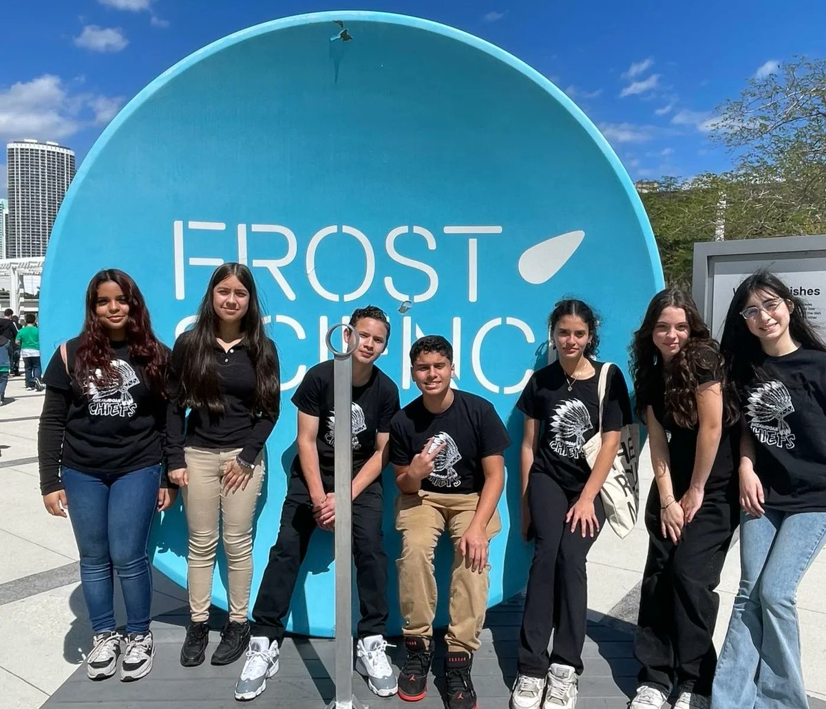 ShenandoahMS's tweet photo. Our Physical Science students visited the @FrostScience today where they had the opportunity to see their current exhibits. They were also able to review the standards for the upcoming 8th grade science exam. #SMSMuseumsMagnet #SMSScience #SMSSTEAM #YourBestChoiceMDCPS https://t.co/RzoI1G0id9
