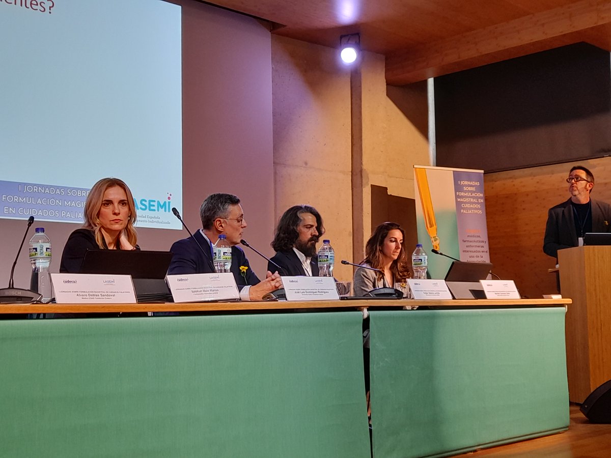 Luisaodomingues's tweet photo. Pues terminaron las I Jornadas de Formulación en Paliativos @CudecaFormacion @LASEMI_es... ¡y ya nos demandan las siguientes! 100 asistentes (médicos, farmacéuticos y enfermeras de distintas disciplinas) en torno al paciente paliativo. Todo un éxito que tendrá continuidad 💪 https://t.co/mMu3zHvttS