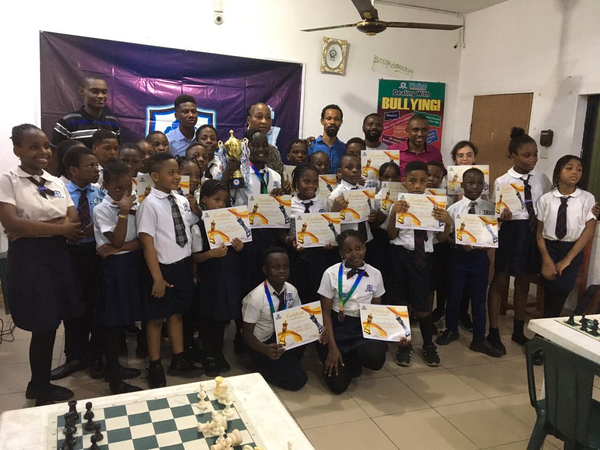 Over the week,  we had a friendly chess competition,  which has now come to stay and we are grateful its was a huge success and YES the girl proving that if given a chance they will MAKE THE DIFFERENT.  @GiftOfChess @NigeriaChess #chess #Nigeria