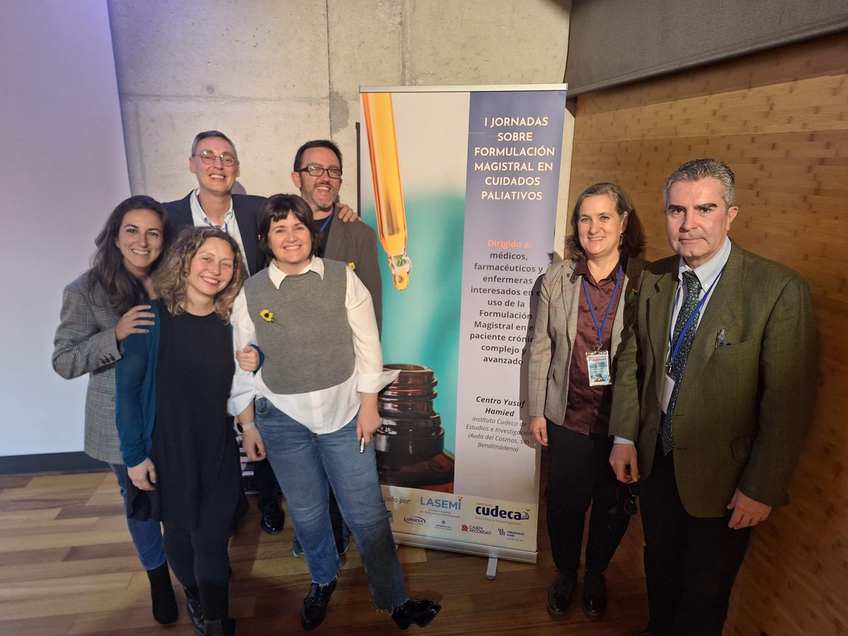 Luisaodomingues's tweet photo. Pues terminaron las I Jornadas de Formulación en Paliativos @CudecaFormacion @LASEMI_es... ¡y ya nos demandan las siguientes! 100 asistentes (médicos, farmacéuticos y enfermeras de distintas disciplinas) en torno al paciente paliativo. Todo un éxito que tendrá continuidad 💪 https://t.co/mMu3zHvttS