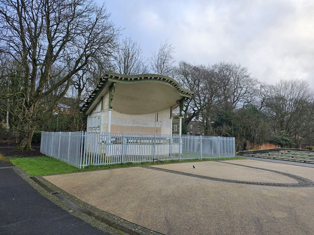 Always lovely to wander past @buttressarch projects on my travels. First White Cloth Hall, Leeds and a new project to conserve the bandstand in Centre Vale Park, Todmorden, it'll be great to see it back in use!