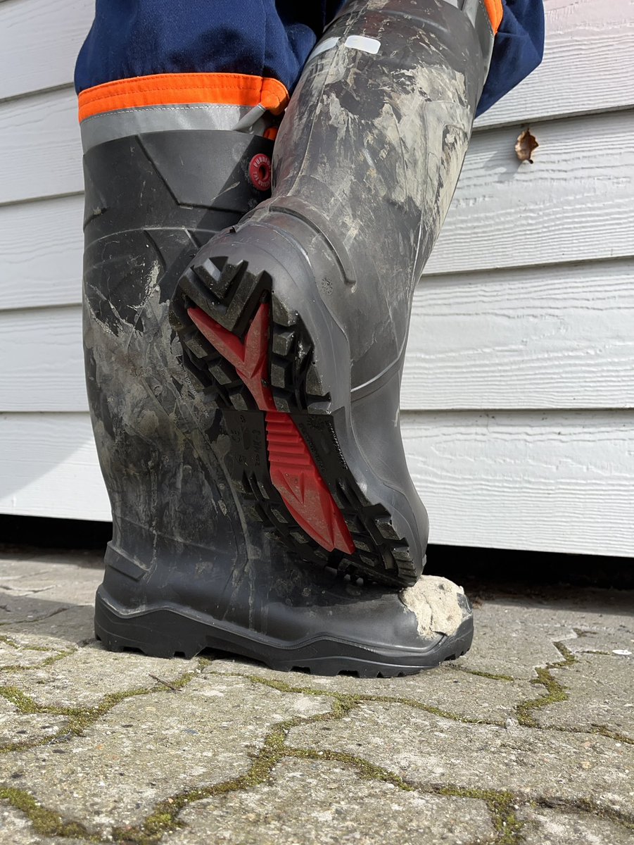 NorabootsDK tweet media