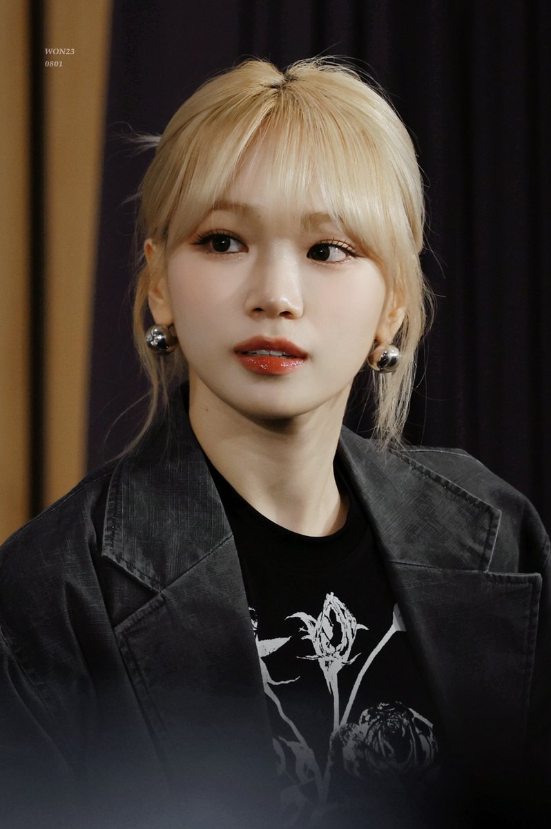 240226

#KIMCHAEWON #CHAEWON #김채원 #채원 #LE_SSERAFIM #르세라핌