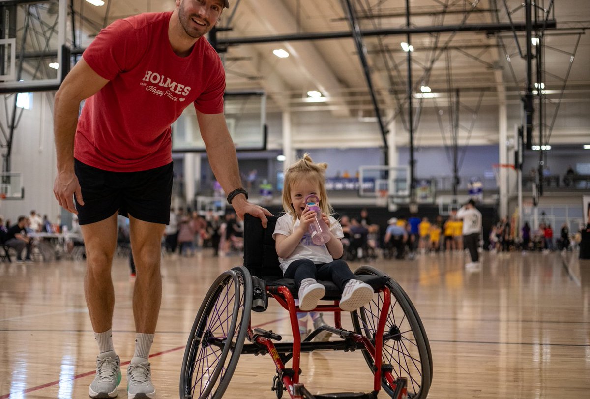 Holmes Murphy tweet media