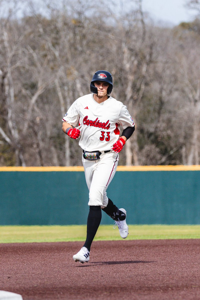 The Cardinals are POWERED by its offense and these guys are leading the charge🔋 @camcaley08 leads all of D1 in walks with 1️⃣ 4️⃣ @grantrandall02 leads all of D1 in triples with 3️⃣ Dalton Beck and @MendozaReyrey are T-8 in runs scored with 1️⃣4️⃣ #TheWord