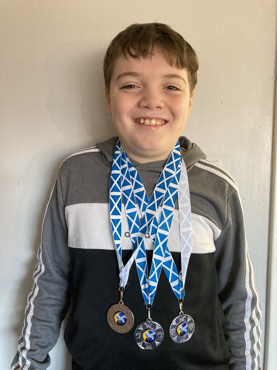 Congratulations to our “Super Star” Ten Pin Bowler who achieved not one, but THREE second place medals with the Stirling Ten Pin Bowling Team at the weekend! 🎳🌟🎳 @AMF_Stirling #proudschoolmoment #itallbeginsinFallin 💙💜💙
