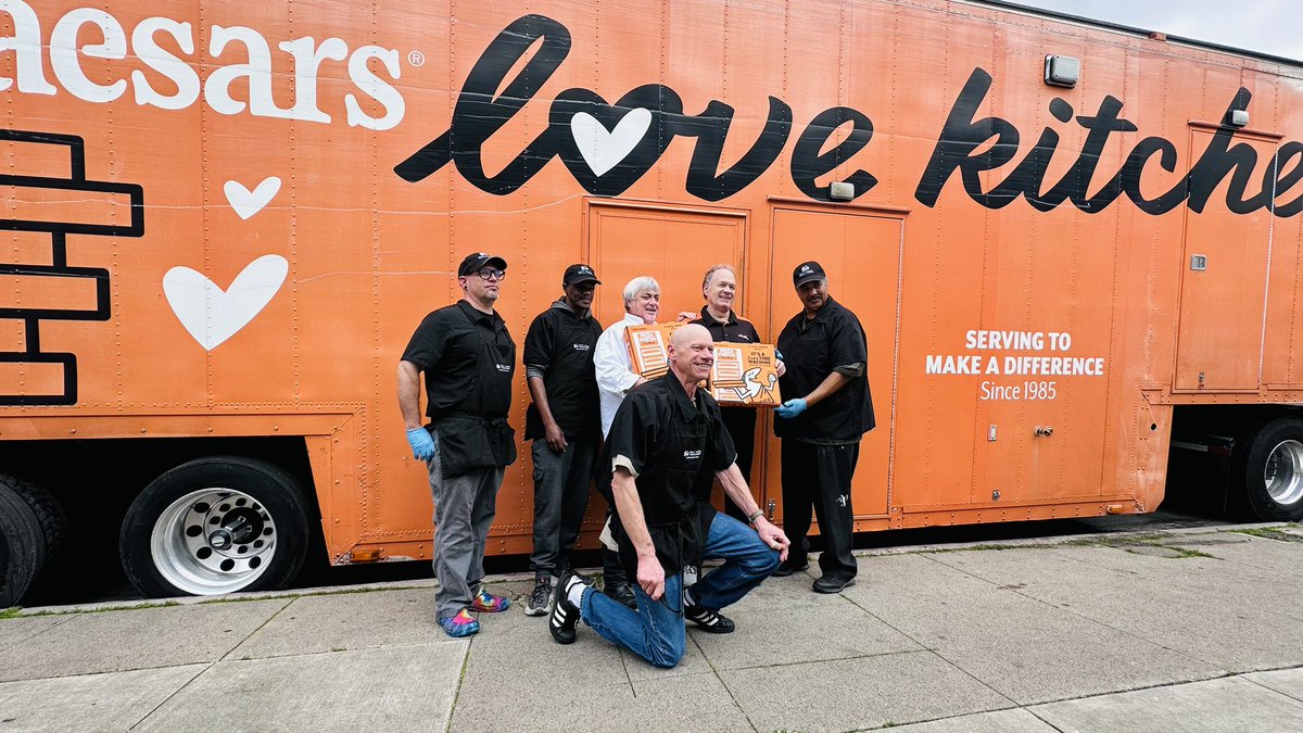 bayarearescue's tweet photo. @littlecaesars 18-wheeler #LoveKitchen is serving at @BayAreaRescue today! https://t.co/RZuqRKkJyE