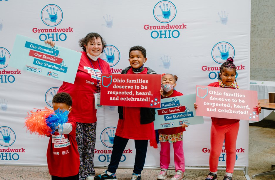 GroundworkOhio's tweet photo. 🚨Congress is making decisions about child care and early learning programs that will impact working parents and children. Contact Congress RIGHT NOW and tell them to protect &amp; prioritize programs that educate and care for our littlest learners! 

https://t.co/5lmNell2qF https://t.co/8pMZo7jlfP