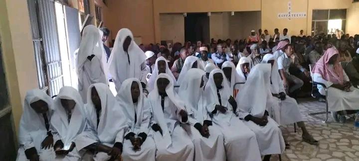 Yesterday, 16/06/2016 A.D., 33 Khofaz of the Qur'an were graduated by Markaz Zubair Ibnul Awam in Afar Region Ethiopia, Awsa Land, Aisaita City. ALCAMDULILLAH