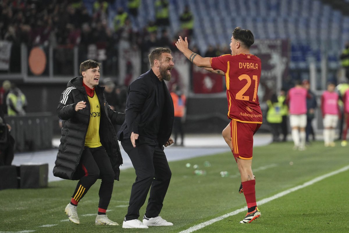 OfficialASRoma's tweet image. ⚽️⚽️⚽️