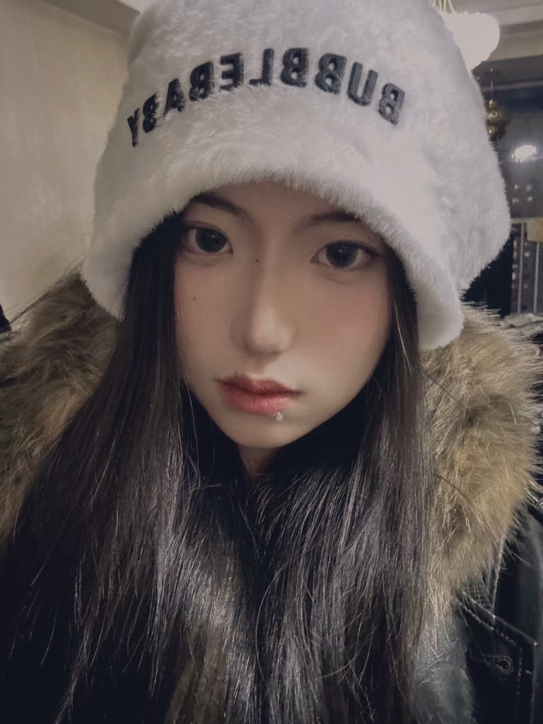 아무 말 없이  내 곁에서 안아줘 https://t.co/eDMunlM8mB