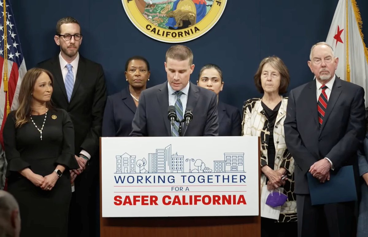 Honored to join w/ @ilike_mike @aishabbwahab @GeneralRoth @DADianaBecton & bipartisan group of #Caleg senators this morning in the Capitol to announce the Working Together for a Safer California pkg of bills to address the fentanyl crisis and reduce retail theft.