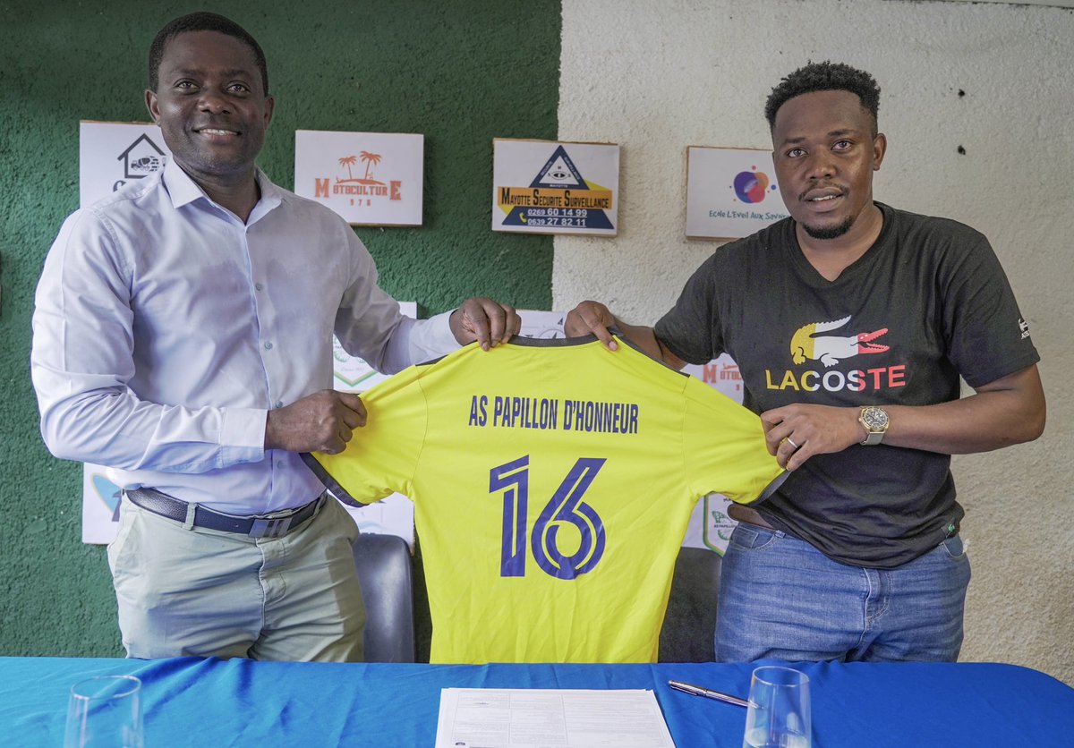 ASPHdeMangajou's tweet photo. #MercatoASPH2024

Bienvenue à Mdjibou A. ! 

🔄 US OUANGANI (R4)
⚡️ Défenseur 

#Papillondhonneur💛💚 #Mangajou #ASPH #Football https://t.co/qhANCJRVsG