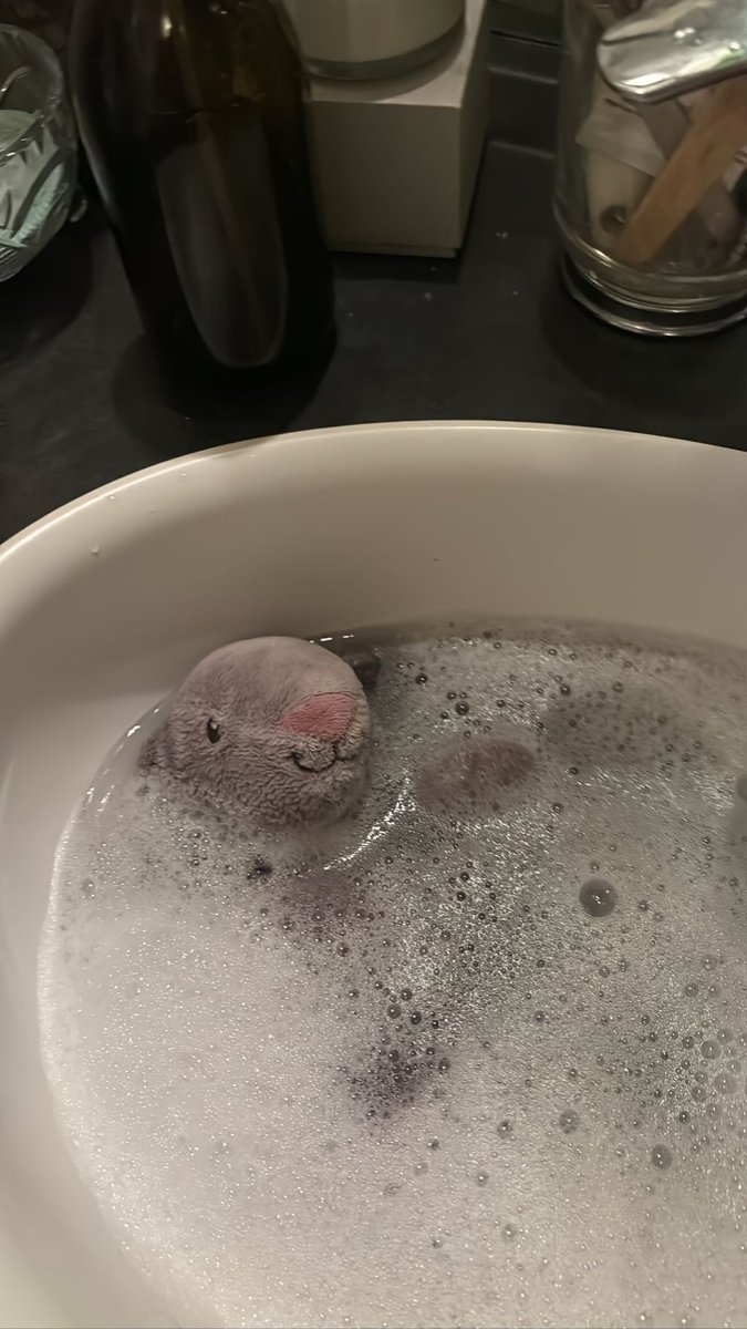 𓄇𓆃 tweet media