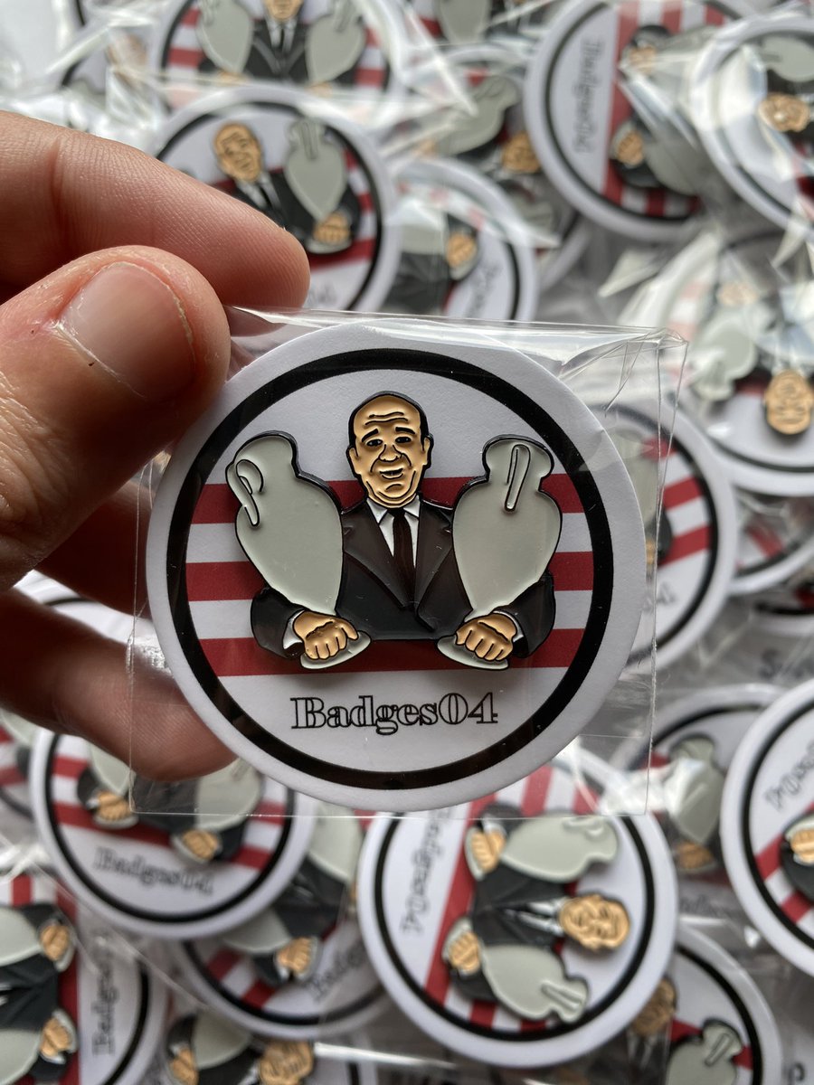 pinbadges04's tweet photo. 🦅 𝑬 𝑬𝑺𝑻𝑨𝑴𝑶𝑺 𝑳𝑰𝑽𝑬  🦅

Para adquirires os teus pins 𝟏𝟗𝟔𝟐 e 
𝐁𝐞́𝐥𝐚 🏆 basta visitares o nosso site

👉🏻 https://t.co/NCe46gbqCe

Quem quiser dar a conhecer esta página, agradecemos todos os rt 😊 https://t.co/1mgLAMhC9r