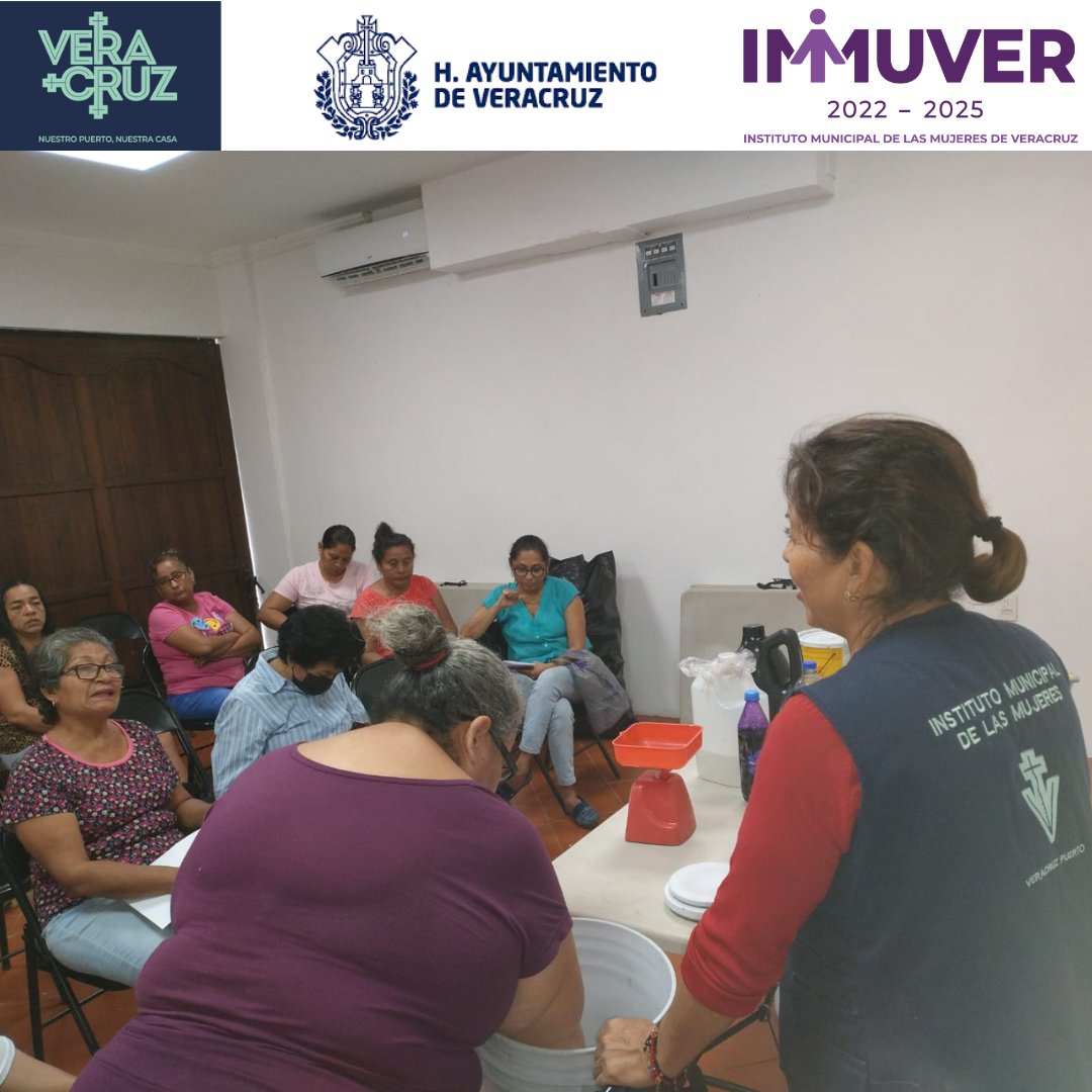 immuver02's tweet photo. Con el objetivo de ayudar a las mujeres con su empoderamiento económico seguimos con el “Taller Elaboración de Productos de Limpieza” 📷📷📷📷
Col. Benito Juárez.📷
¡Gracias a todas las personas que participaron! https://t.co/YDe46CNHcX
