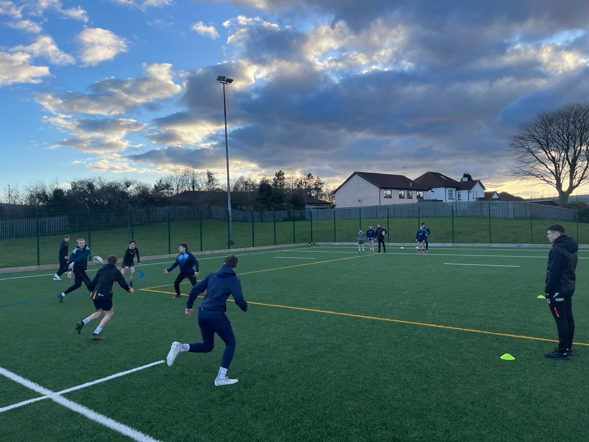 Huge thank you to all coaches who attended our Caerphilly Sites EPP CPD this evening! 16 coaches attended in total across the two sites!🤙🏼 Huge thanks to the RV & Islwyn boys for the Split Site session!💪🏼 @CoreyHewlett @Mr_ShepphardWRU @JoelRaikes @MrHughesHub @Jonhughesrugby