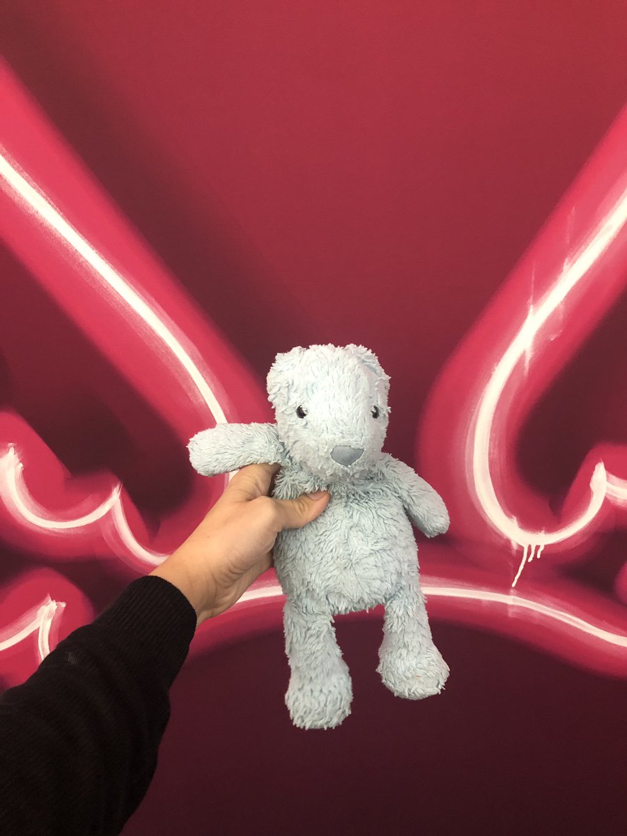 lm_anders's tweet photo. Not to make anyone jealous, but my four-year-old sent me to #ViVE2024 with “blue bunny,” her BFF, to keep me company. So if you see me taking selfies with her on the show floor, this is why 💙 https://t.co/axBAOlqHZV