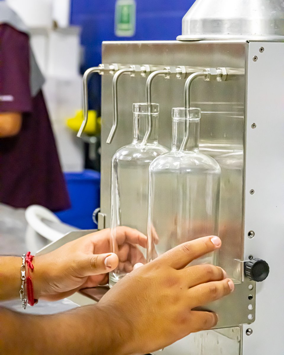 Fill er' up! Live Oak Vodka is newly packaged and shipping out to a location near you. 👉 bit.ly/3uLhTpS