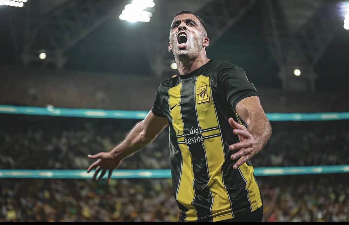 JOKER_S81's tweet photo. عبدالرزاق حمدالله 🟡⚫️🟡

هداف 

جلاد

مرعب 

خارق 

لاينكسر 

صلب ذهنياً 

فيه من الثلج🧊 و النار 🔥🔥🔥

فوق مستوى تفكيرك 

#جوكر 
#عبدالرزاق_حمدالله https://t.co/aIn0kux87k