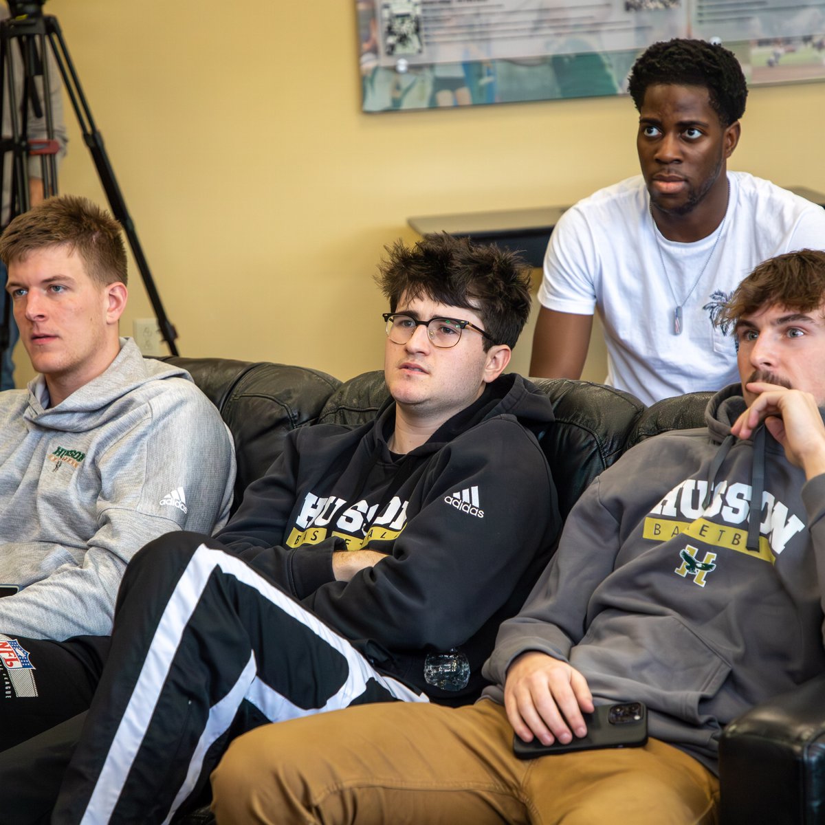 HussonUEagles's tweet image. @hussonmbb awaits their name to be called during Monday&apos;s @ncaadiii men&apos;s basketball selection show!

 #hueagles #d3hoops #nacmbb