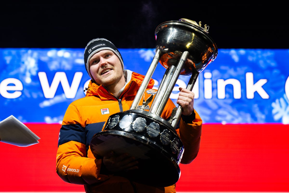 Dutch_Sliding's tweet photo. Dave Wesselink received the award for best newcomer at the IBSF World Championships in Winterberg.
Congratulations Dave!
#teamnewcold #newcold #ibsf #ibsfsliding #dutchsliding #slidingtogether #ready2slide #bobsleigh #bobsled #roadtomilanocortina2026 https://t.co/zRqdIr8CM0