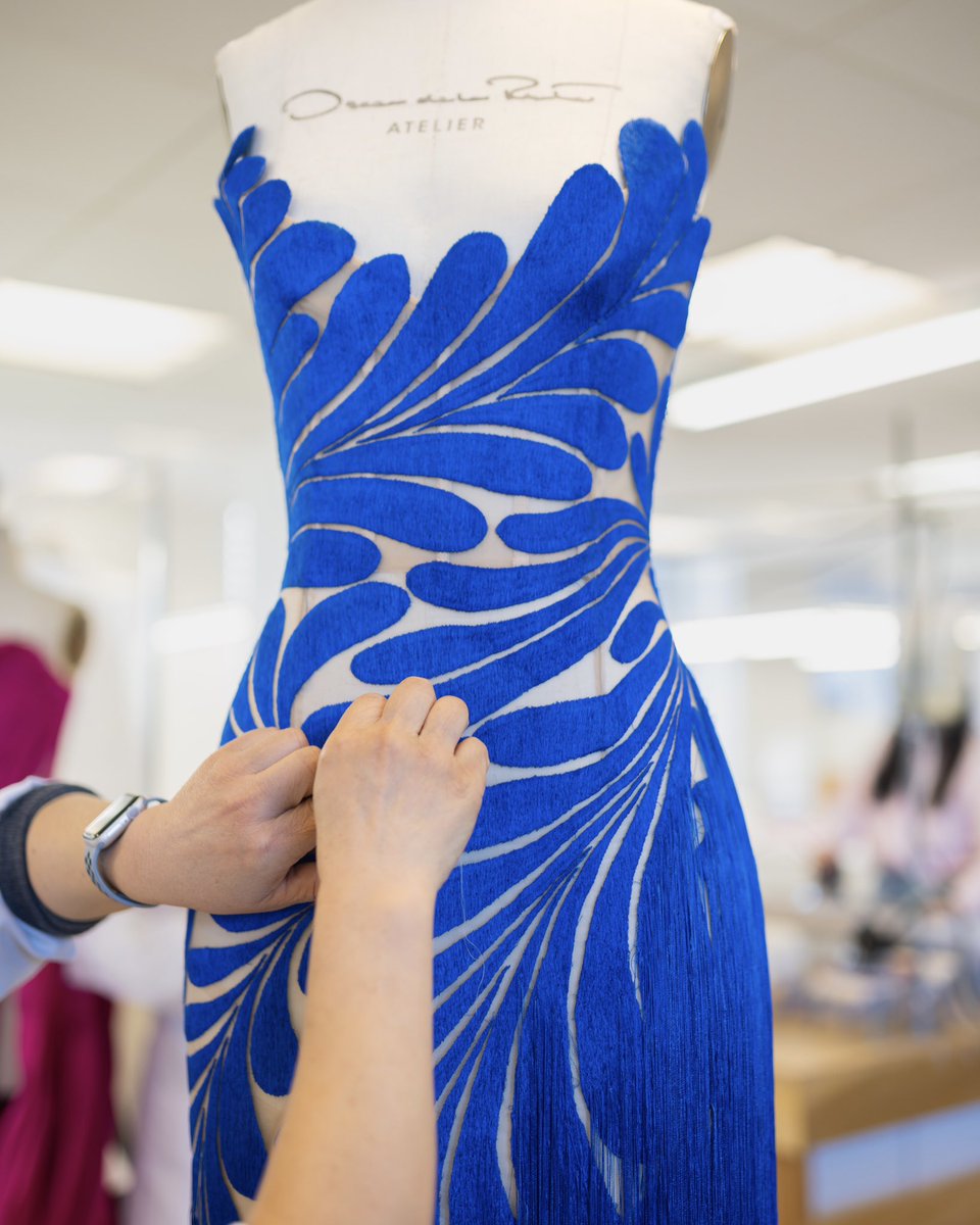 @jessicachastain gets ready for the 39th Independent Spirit Awards in the #odlrprefall2024 embroidered fern fringe gown in cobalt. Swipe to see the making of the gown in the #odlratelier.

Photographed by @renatocampora 
Styled by @elizabethstewart1