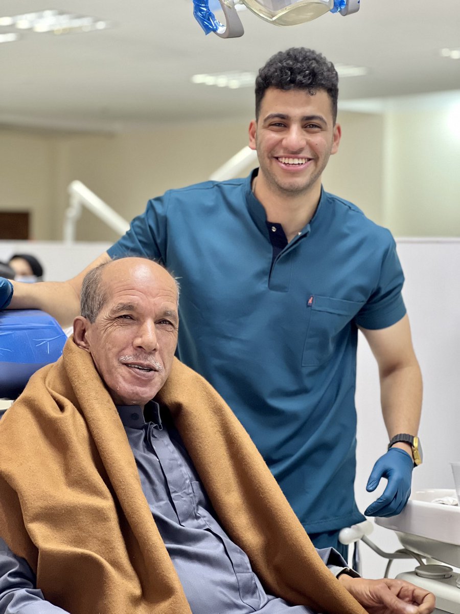 ziad_Ragab77's tweet photo. elhamdulla♥️😂
My first complete denture case.
Partner:@IlAhmedMagdylI ♥️♥️ https://t.co/aMqGolGOiy