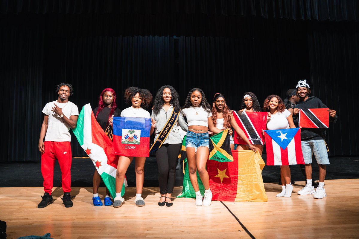 NAACP_PVAMU's tweet photo. Last Wednesday, we hosted our inaugural Cultural Showcase! We extend our thanks to our fellow campus organizations for joining us as we celebrated the rich and diverse Black culture we have here at PV. We also commend our Miss NAACP for pioneering this new tradition! 
#pvamu https://t.co/qoZz2zfHcV