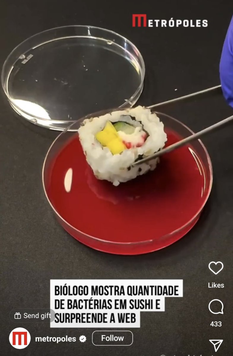lauramarise's tweet photo. Sobre vídeos que mostram o tanto de bactérias que crescem a partir de uma comida:
 - parabéns, descobriram que as comidas não são estéreis
- caça-clique puro https://t.co/QvNDVtcZvk