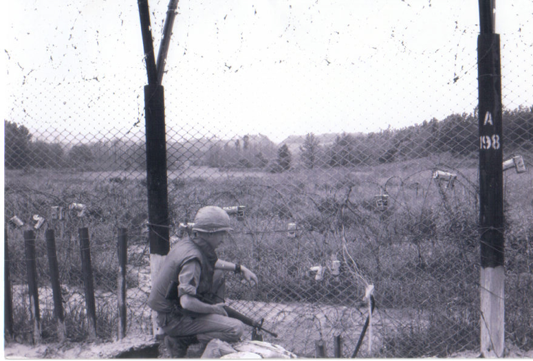 KDVAVets's tweet photo. My service in Korea with Charlie Company, 3/23rd Infantry, 2nd Infantry Division, Feb 1968 to June 1969 taught me to love the Republic of Korea and its citizens. read more https://t.co/zJJfow76iN
#kdva #iservedinkorea #2ndinfantrydivsion #charliecompany #DMZ https://t.co/kXCIMX12GC