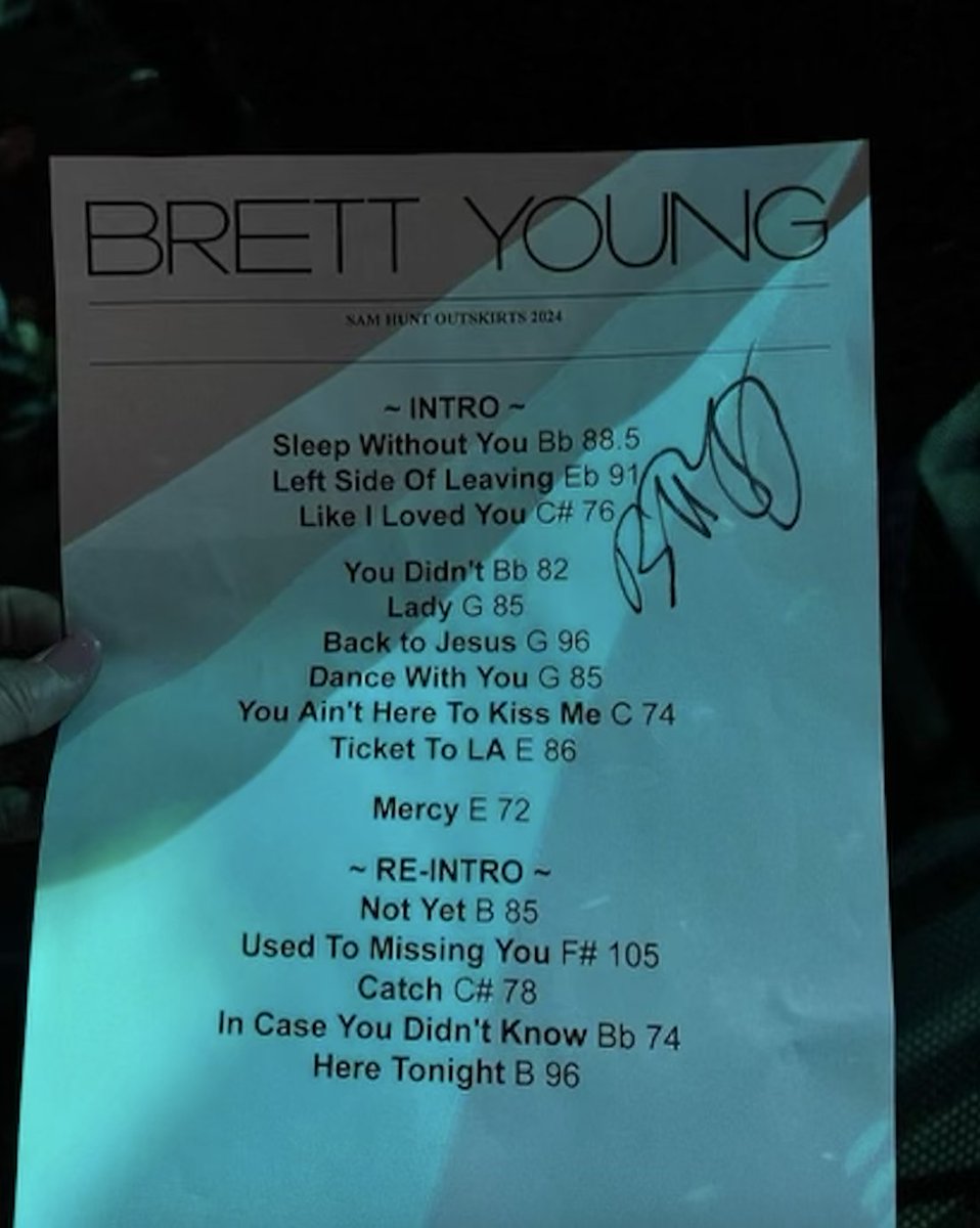 BrettYoungMusic tweet picture