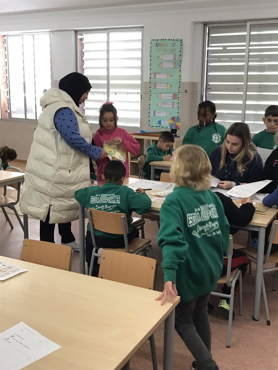 Escola Josep Carner tweet media