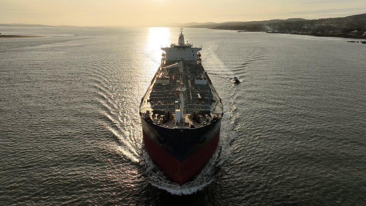 martinastro2005's tweet photo. Tanker Catherine Grace (182m) sailing on a sunny Lough Foyle this afternoon after off-loading a cargo of diesel at Foyle Port. She's currently making her way to Belgium. #shipping #tanker #loughfoyle #foyleport https://t.co/d5YRo3nTZz