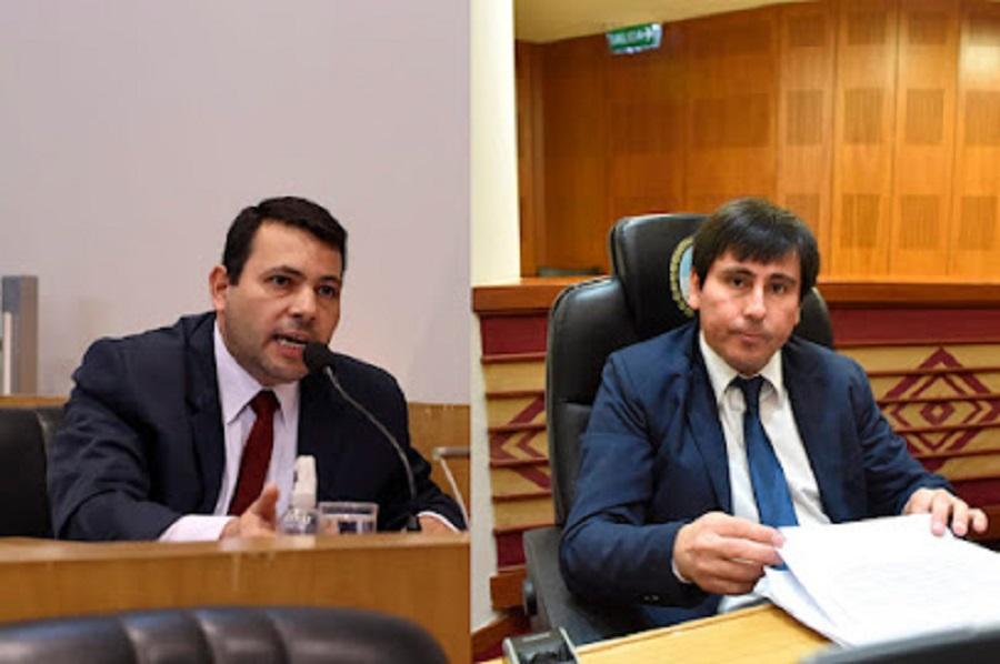 “Bussi debería llamarse a silencio y arreglar cuentas con la Justicia” dlvr.it/T3HJqx