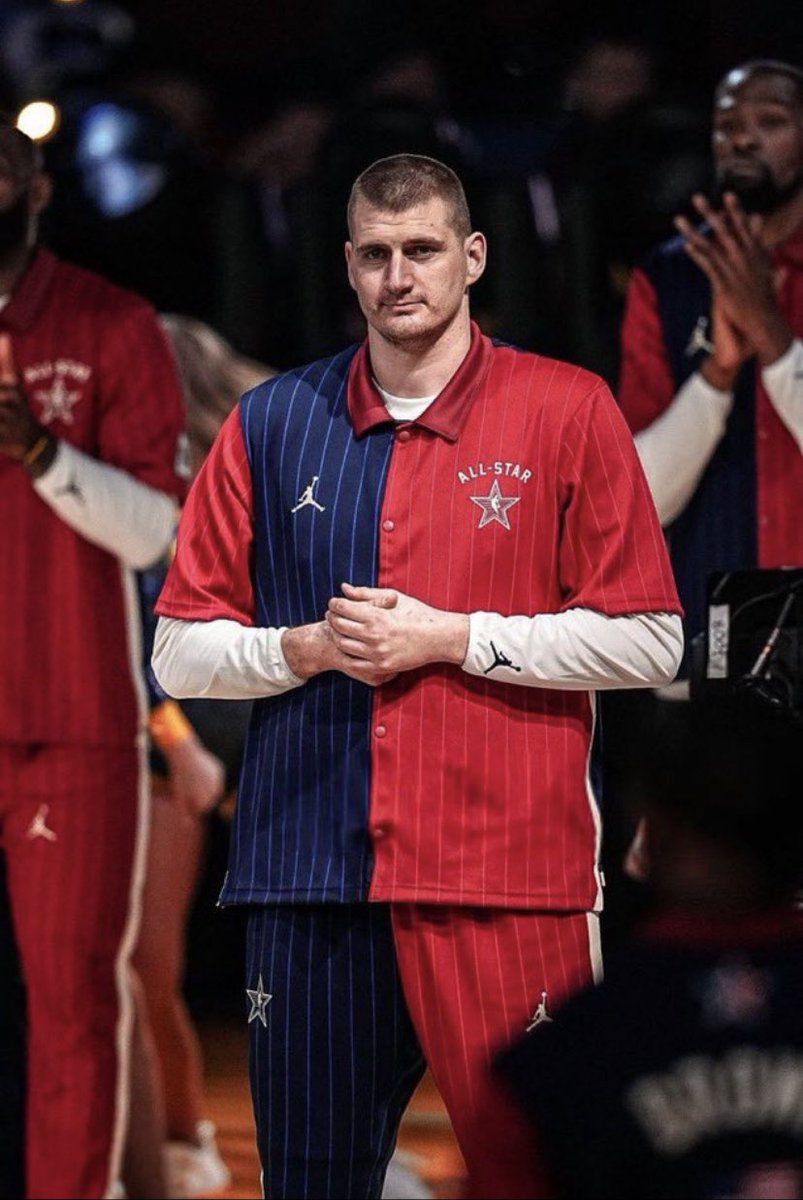 GiraffeChamps's tweet photo. Nikola Jokic is now the only player in NBA history https://t.co/9aUTWET05l