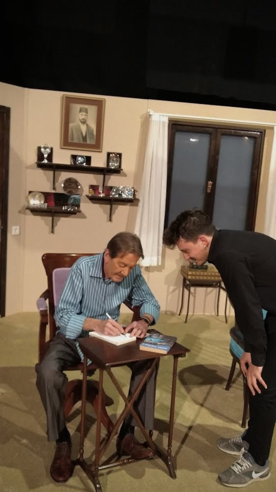 Gönlümüz bir balıktır
Duygular yosun tutar 
#iyikidoğdunferhanşensoy