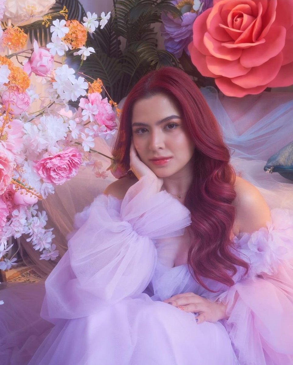 dk_axela_ilacad's tweet image. Eto yung pose na ginaya ni Hailey.

ALEXA ENCHANTING At24

#24YearsOfFascinatingBeauty
#AlexaIIacad