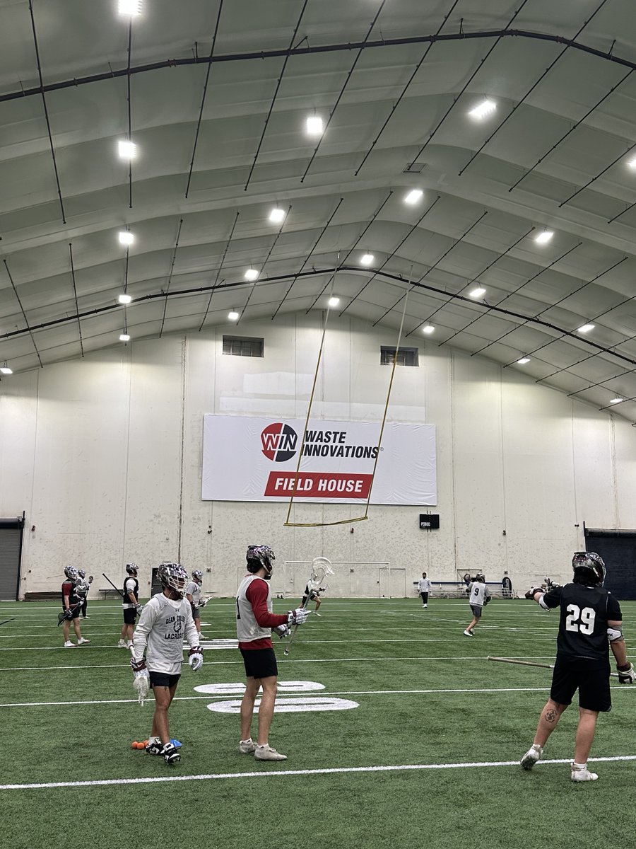 As part of @DeanCollege's exclusive academic partnership with Kraft Sports & Entertainment, our teams have access to Gillette Stadium practice fields and training facilities. All four spring teams have utilized this opportunity already this season.