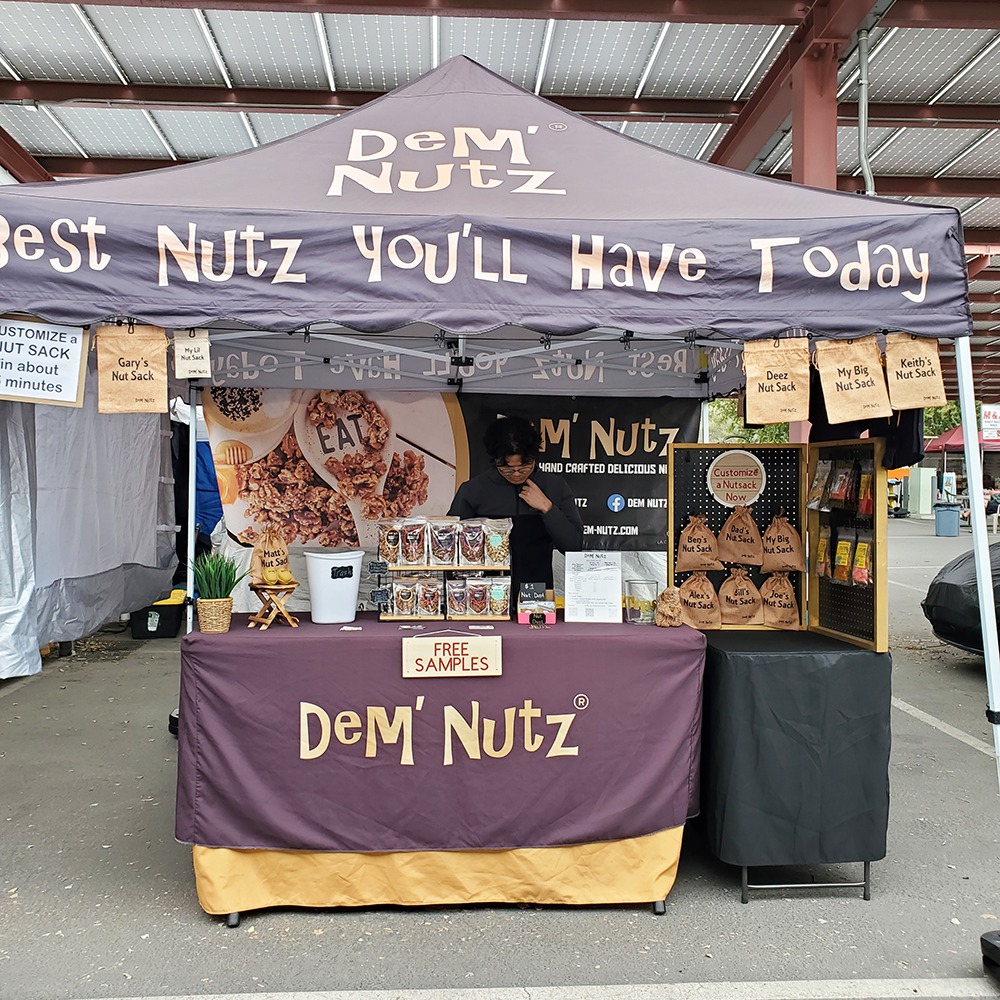 Dem’ Nutz is a local, family owned business that came out of its shell in 2021 bringing smiles, laughter and delicious nutz for all to enjoy!