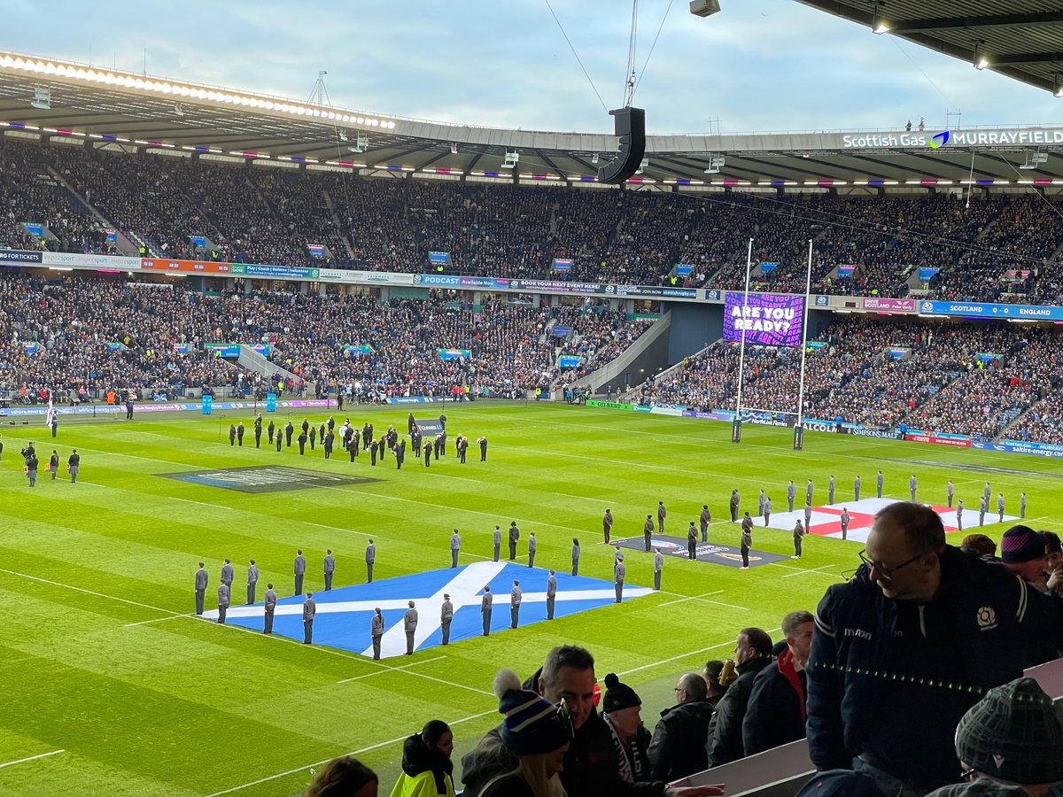 Afortunadamente mi experiencia fue muy distinta: una planificación sin fisuras, comodidad de desplazamientos y estancia. Partido en vivo y en directo, con entradas gestionadas como corresponde. Gracias mil @ascariobg ! #SeisNaciones #CalcuttaCup